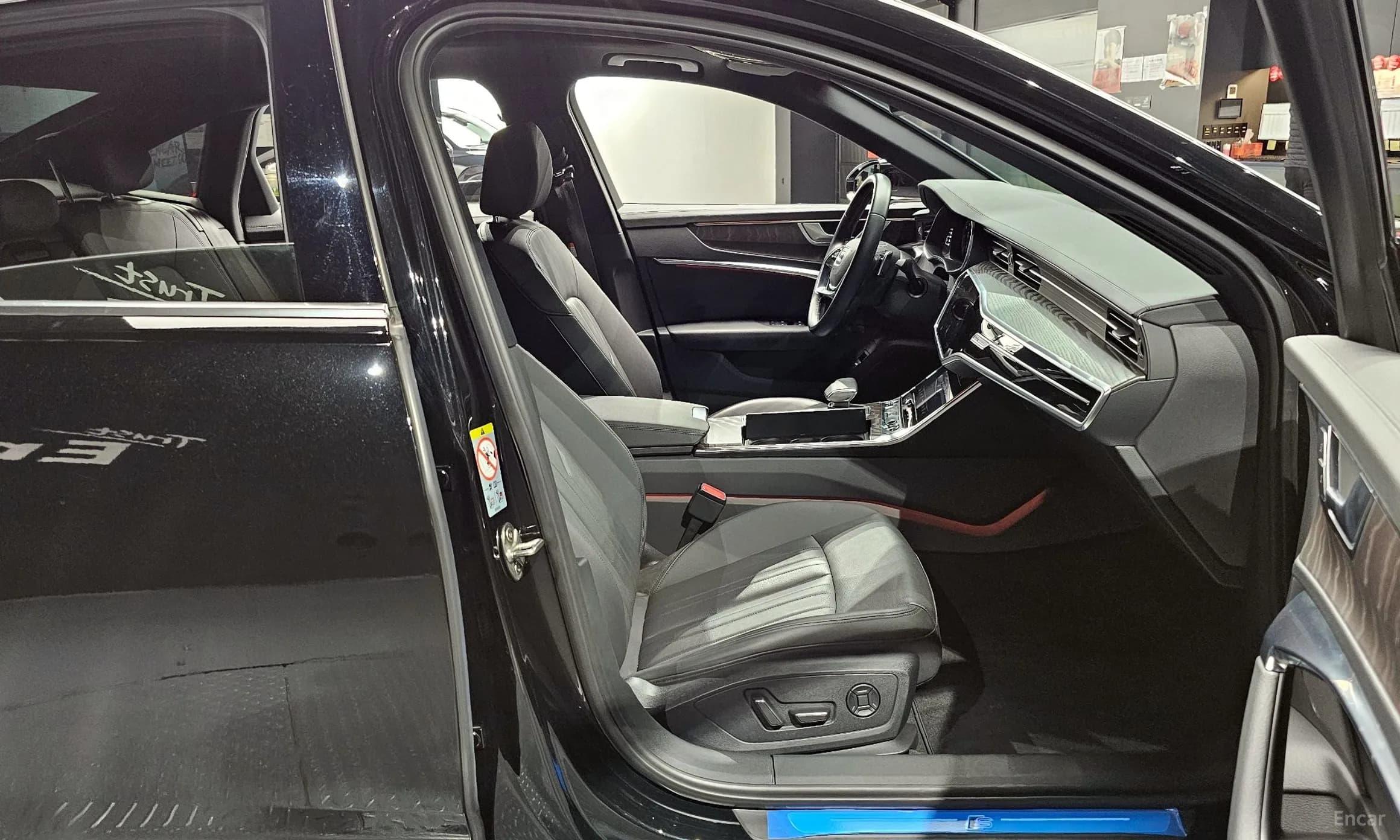 A6 (C8)