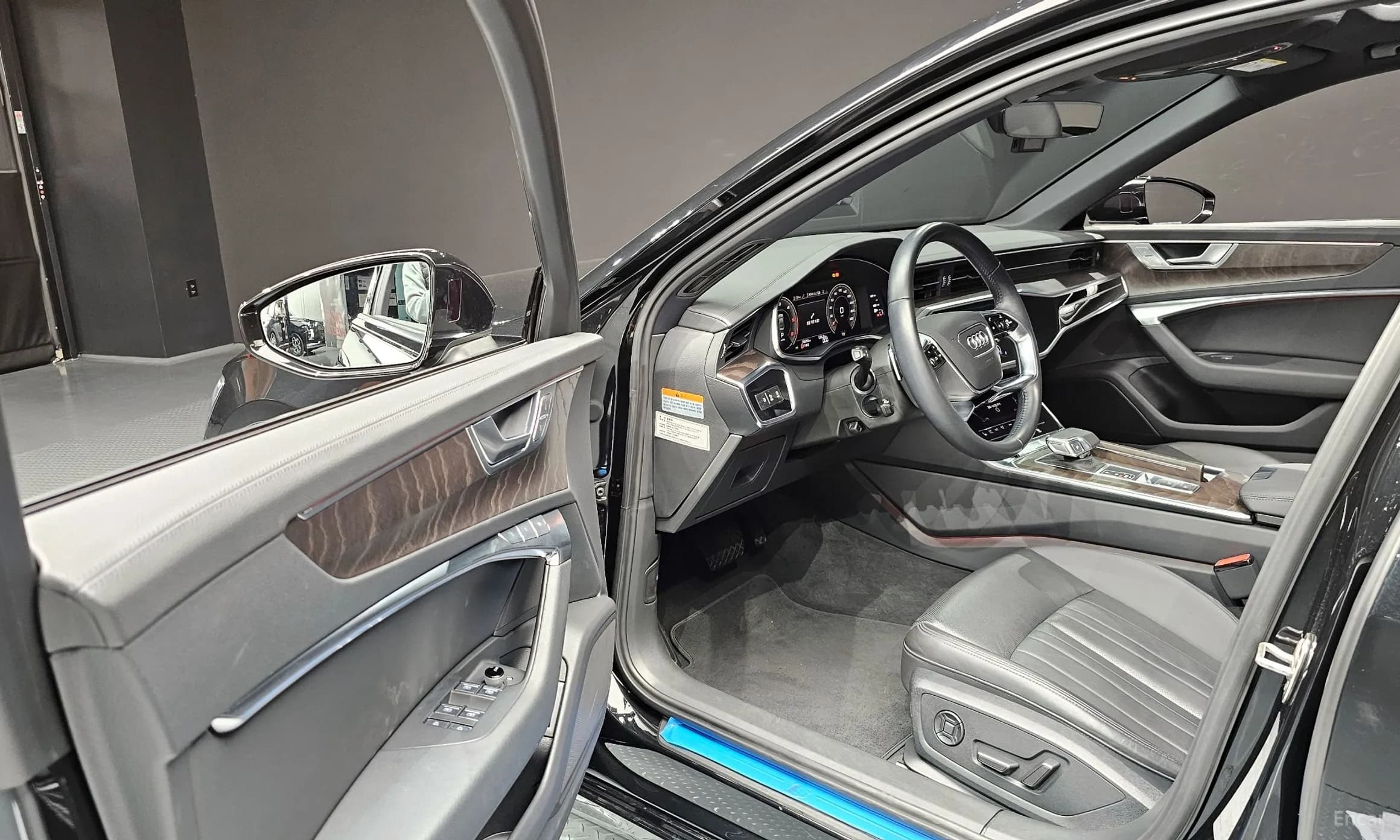A6 (C8)