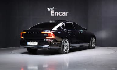 S90