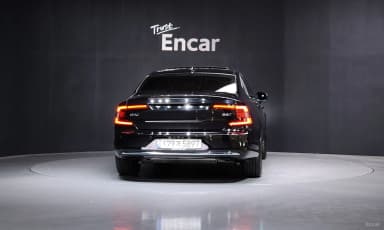 S90