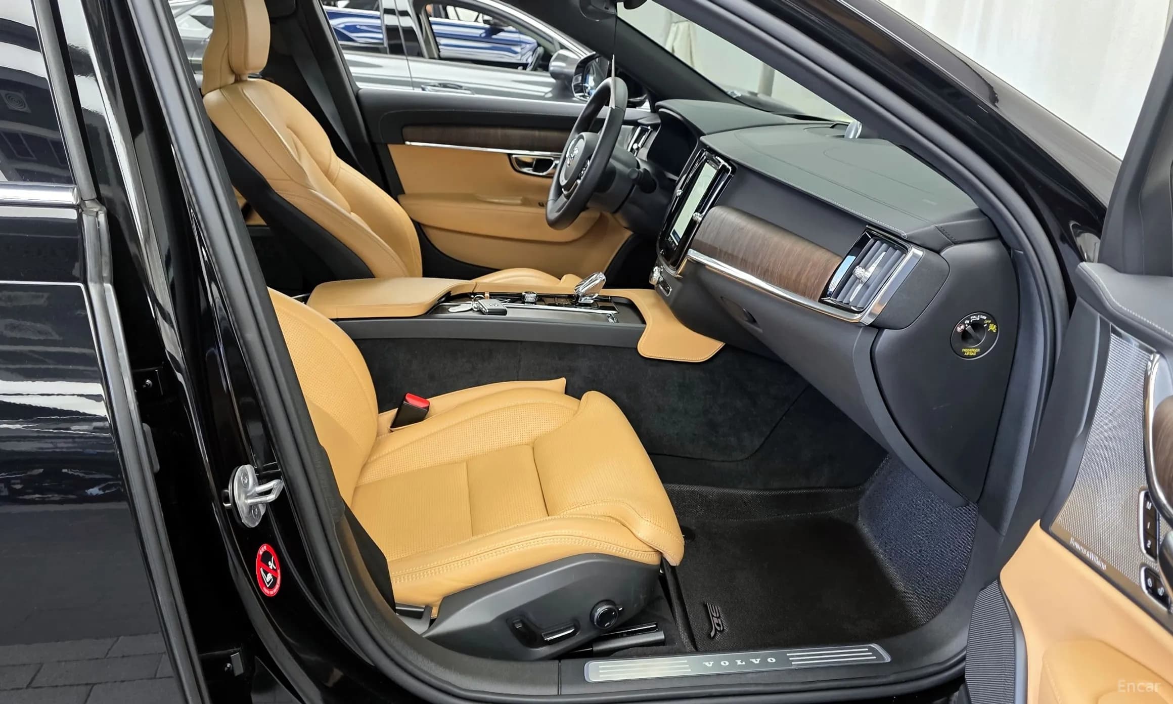 S90