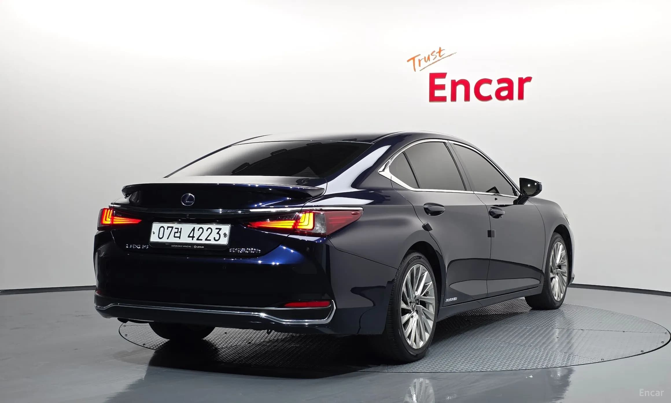 ES300h 7th Generation