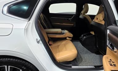 S90