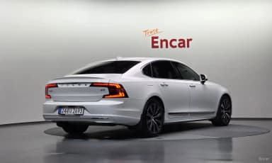 S90