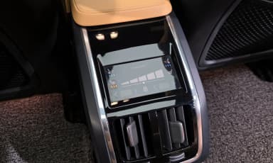 S90