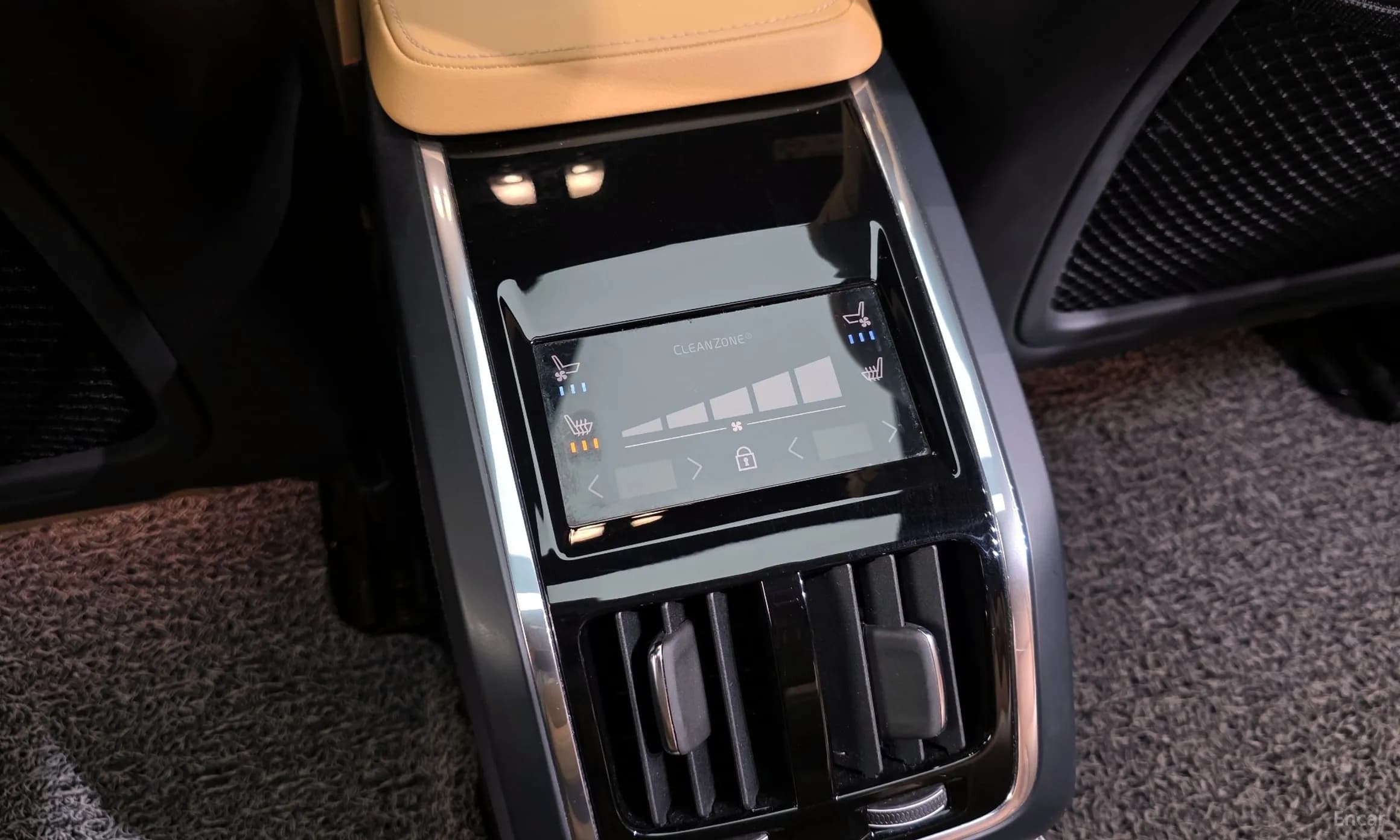 S90