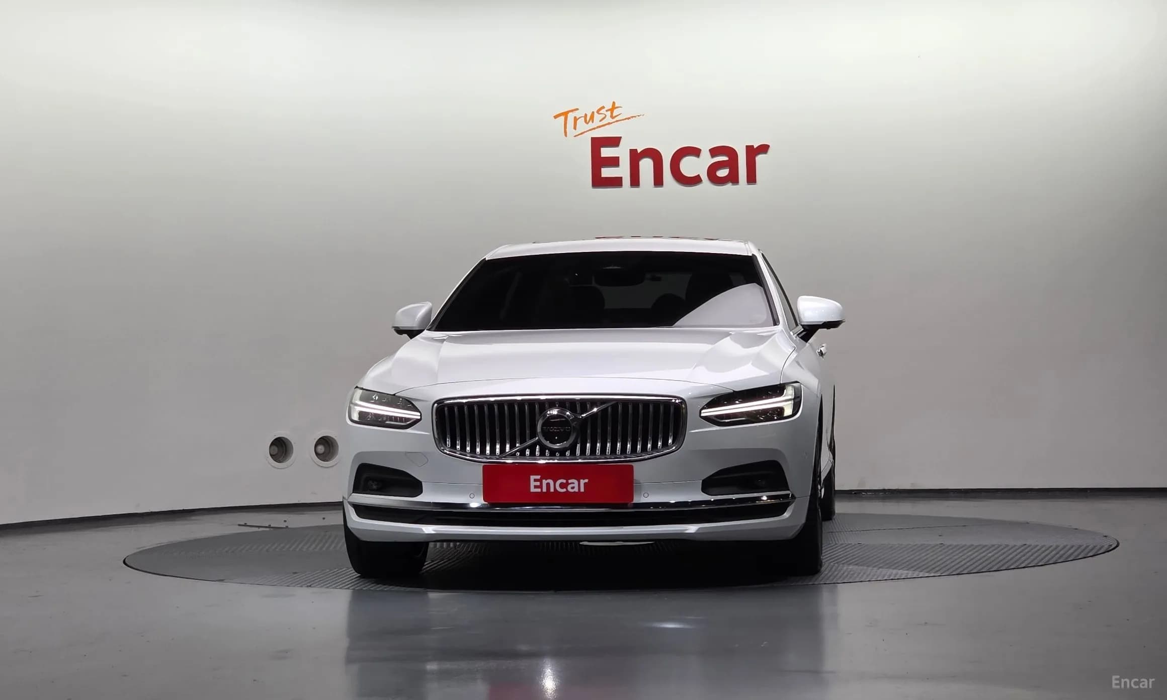S90