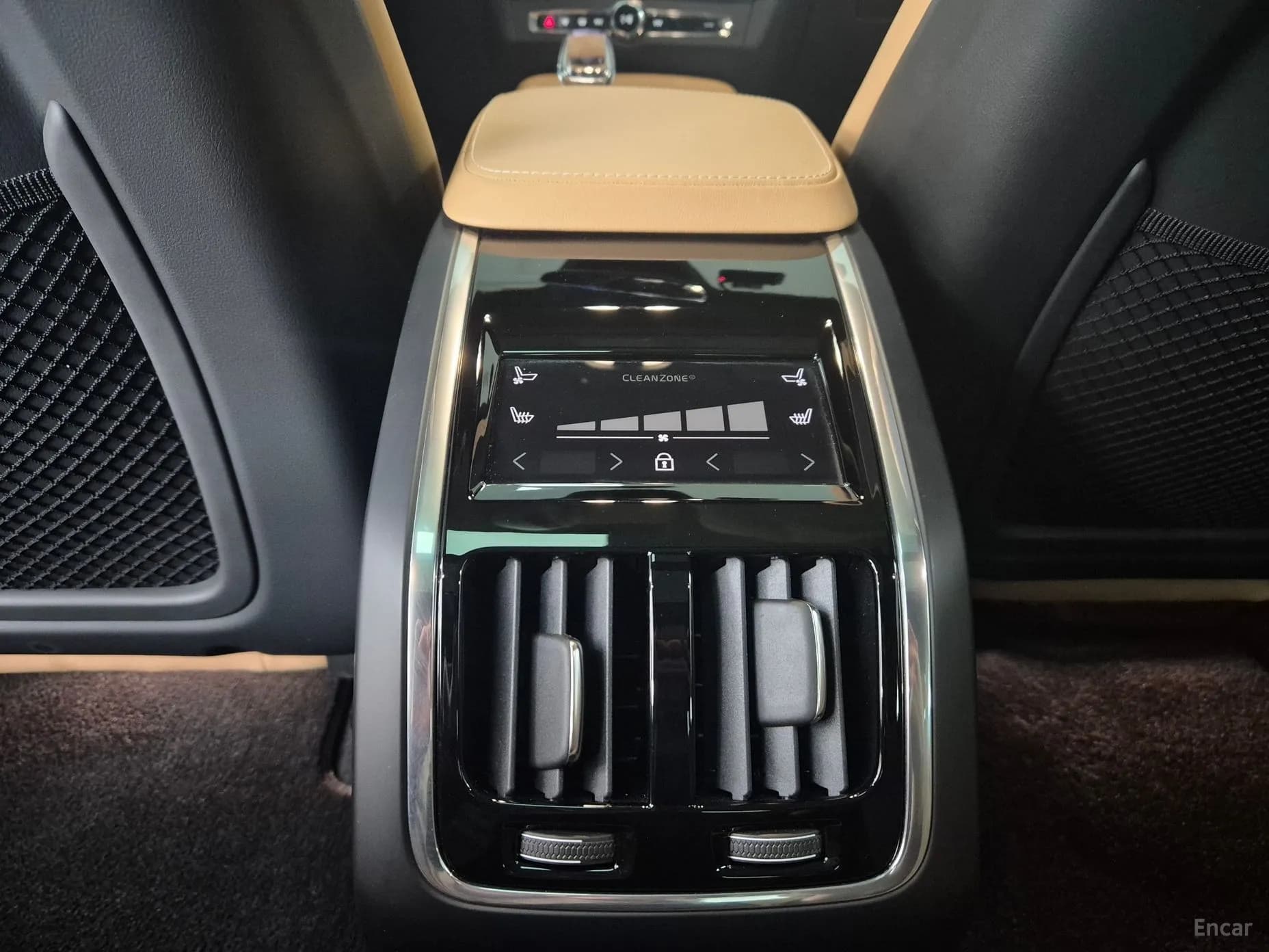 S90