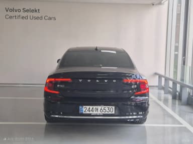 S90