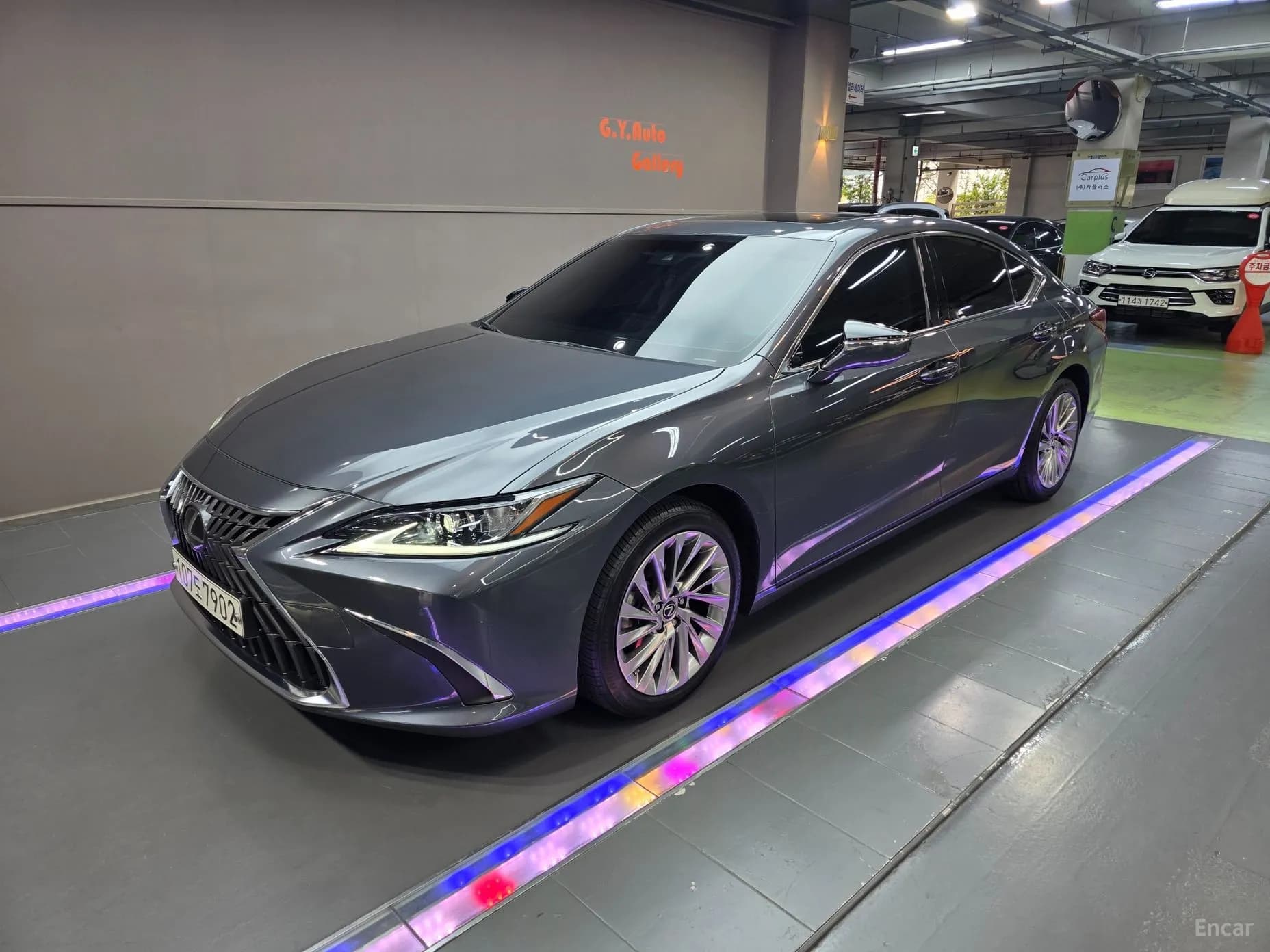 ES300h 7th Generation