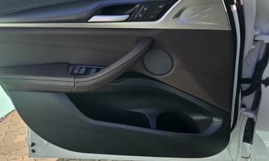 X3 (G01)
