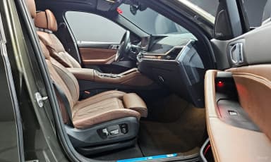 X6 (G06)