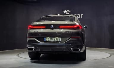 X6 (G06)