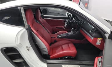 718 Cayman