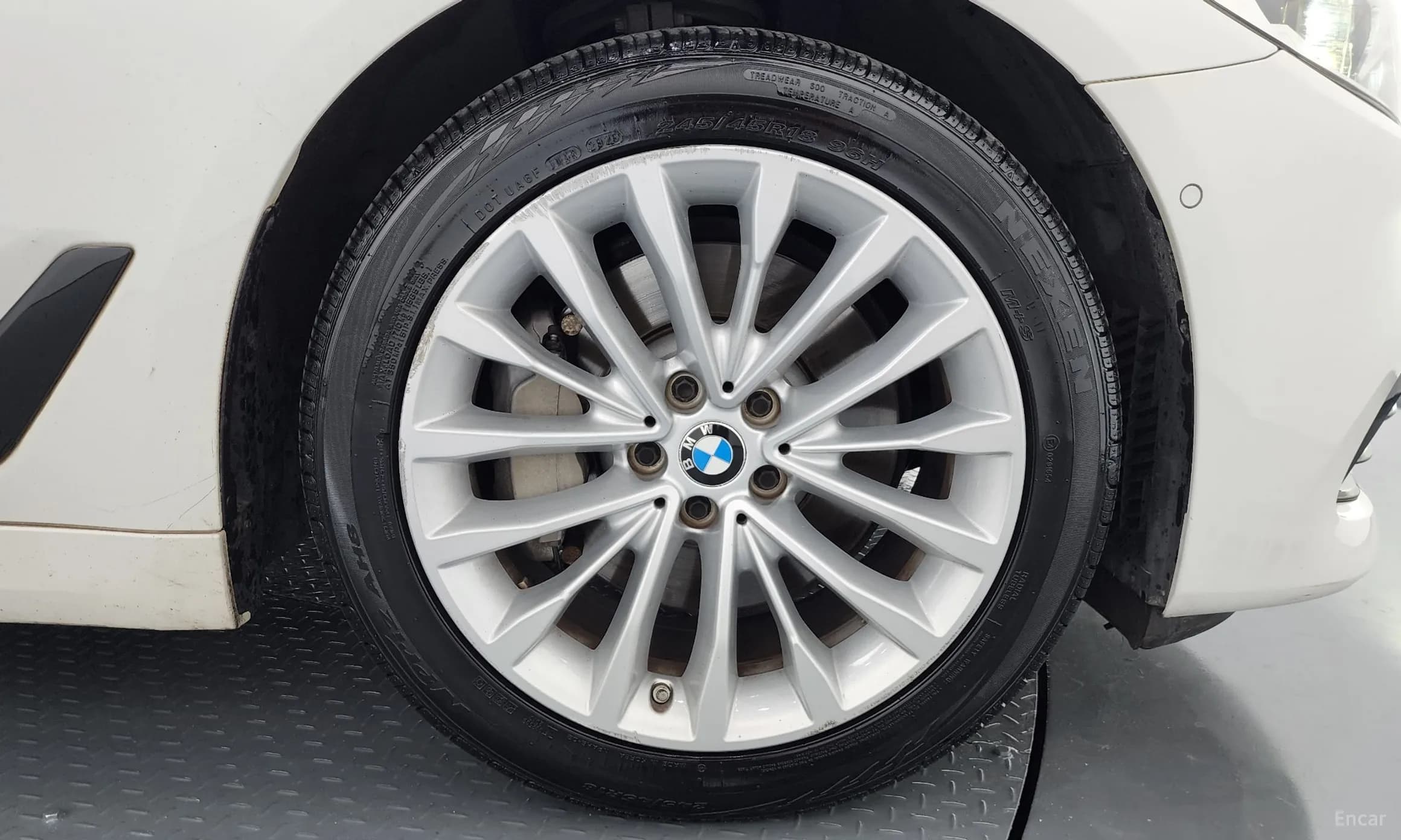 5 Series (G30)