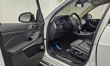 X7 (G07)