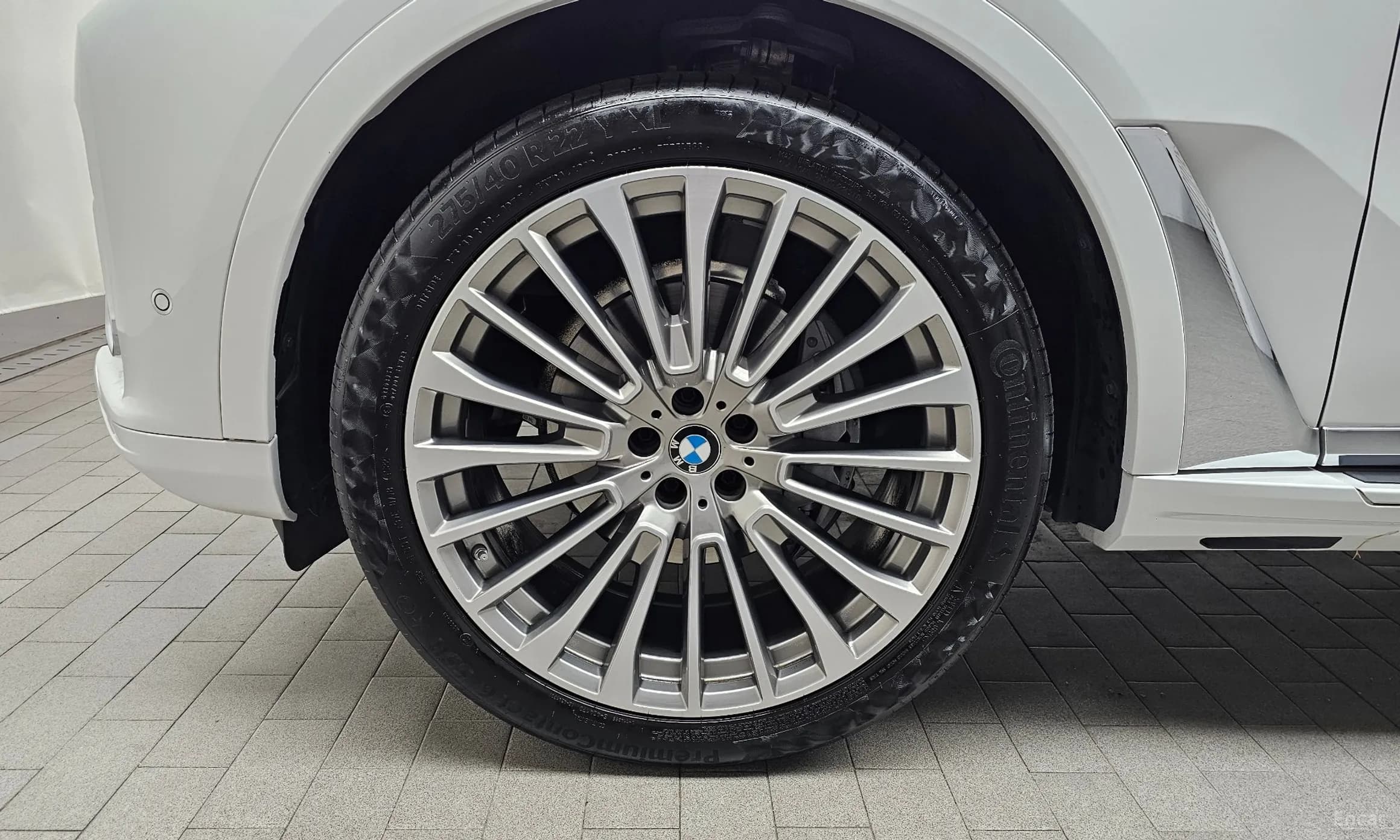 X7 (G07)