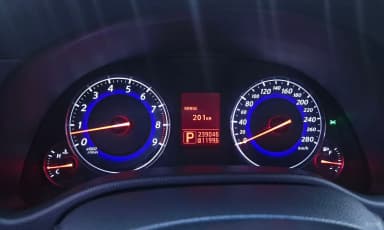 G37