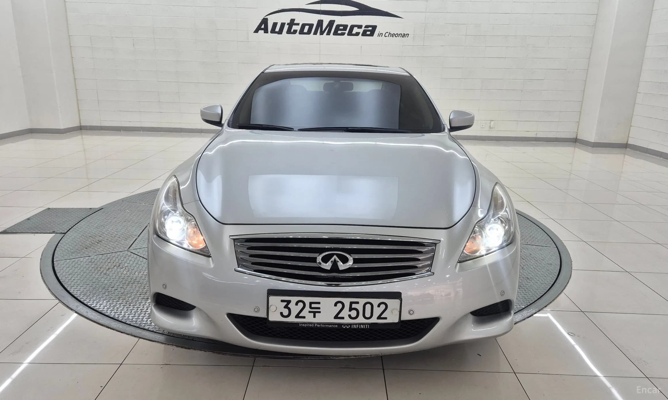 G37