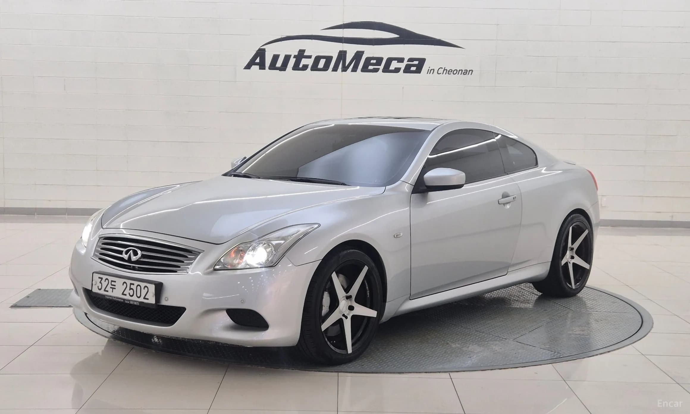 G37