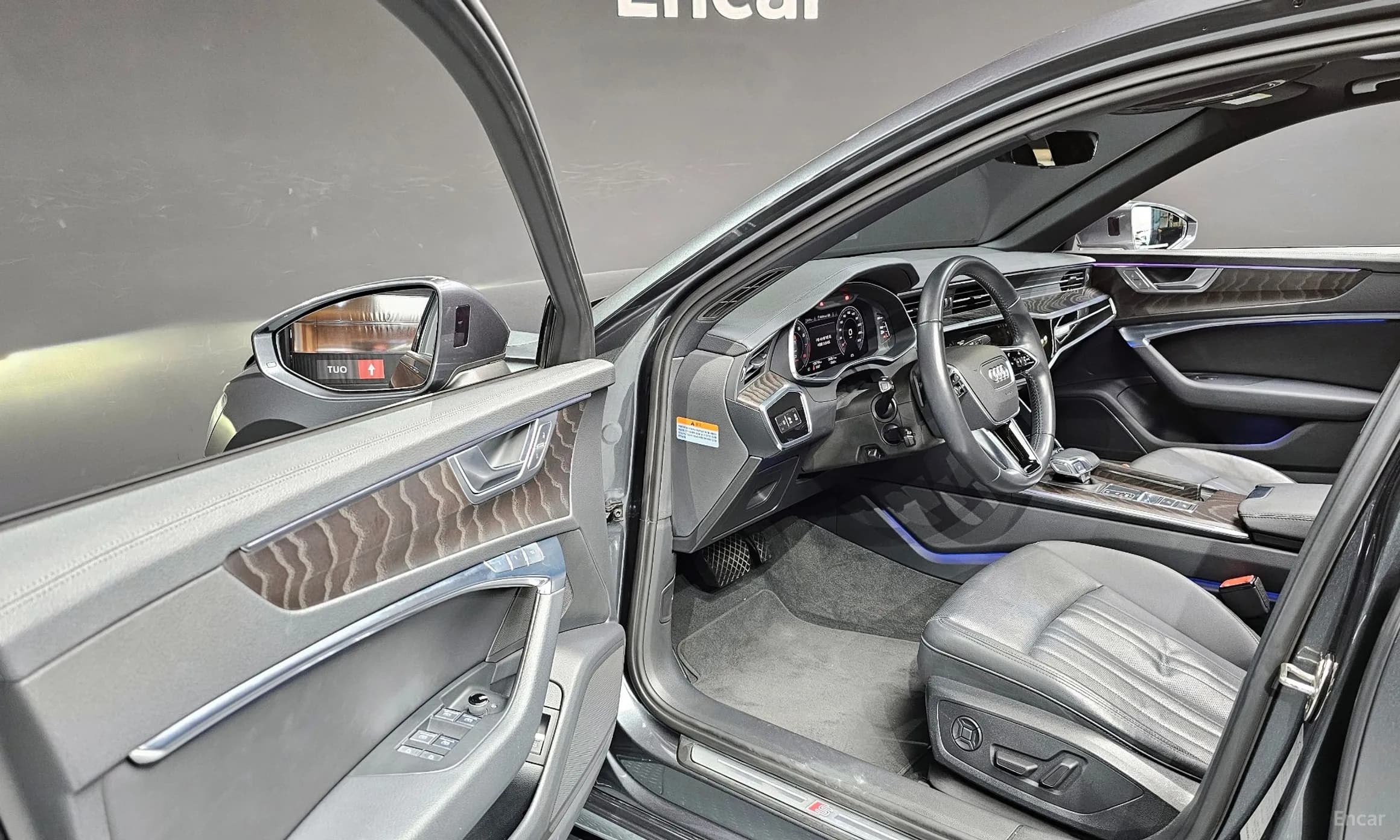A6 (C8)