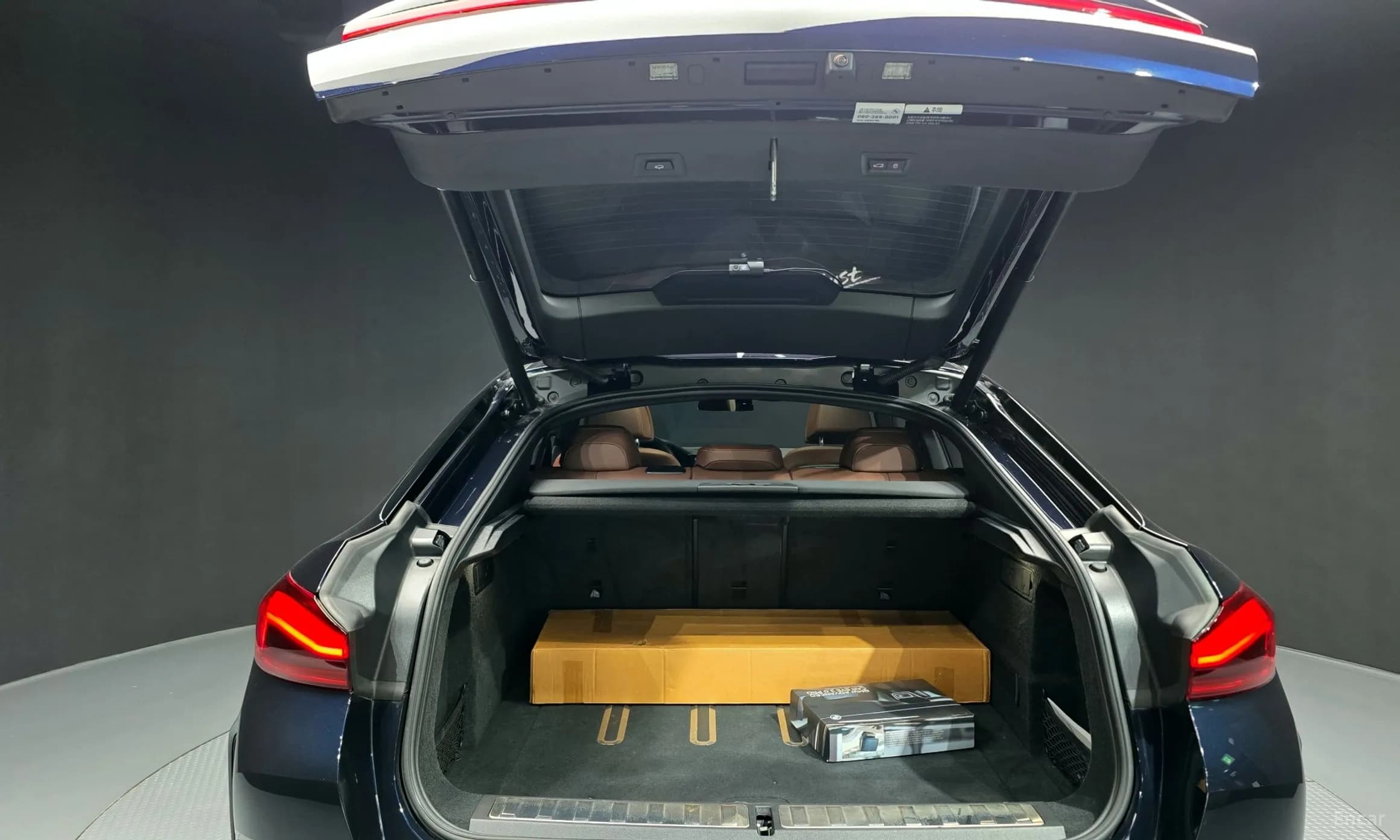 X6 (G06)