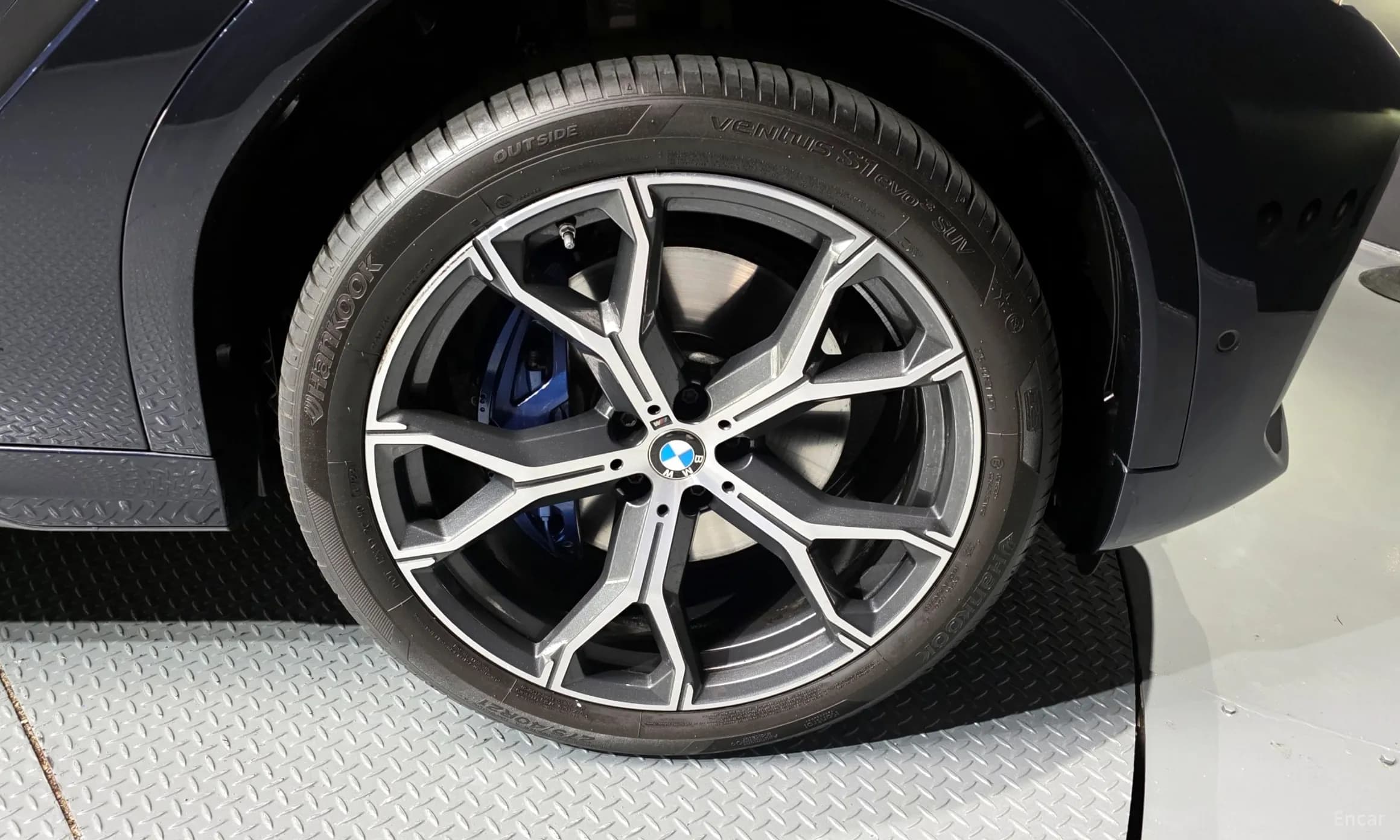 X6 (G06)