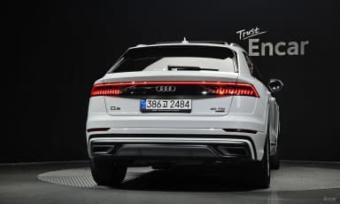Q8 (4M)