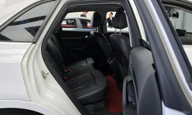 Q3
