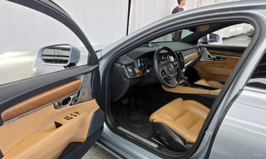 S90