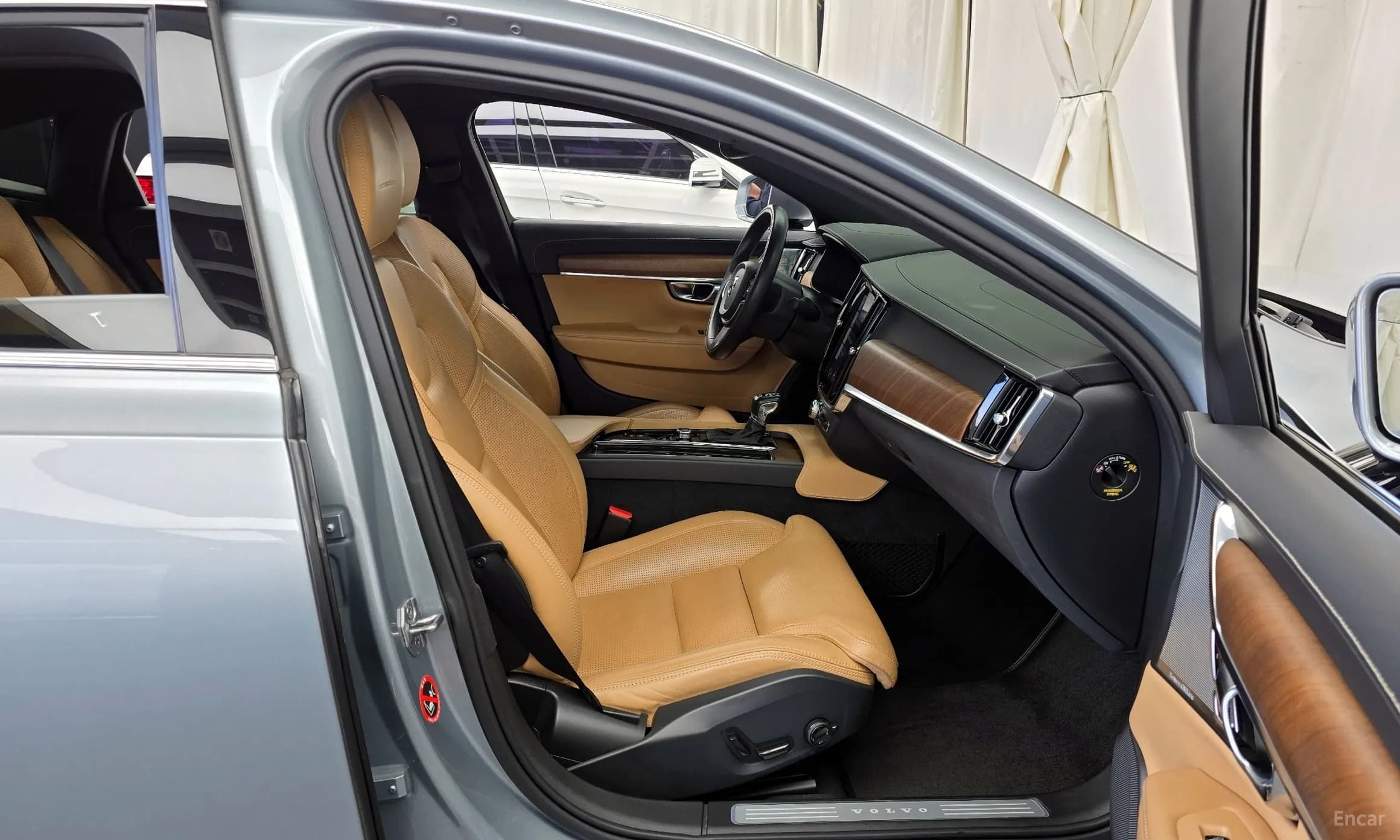S90