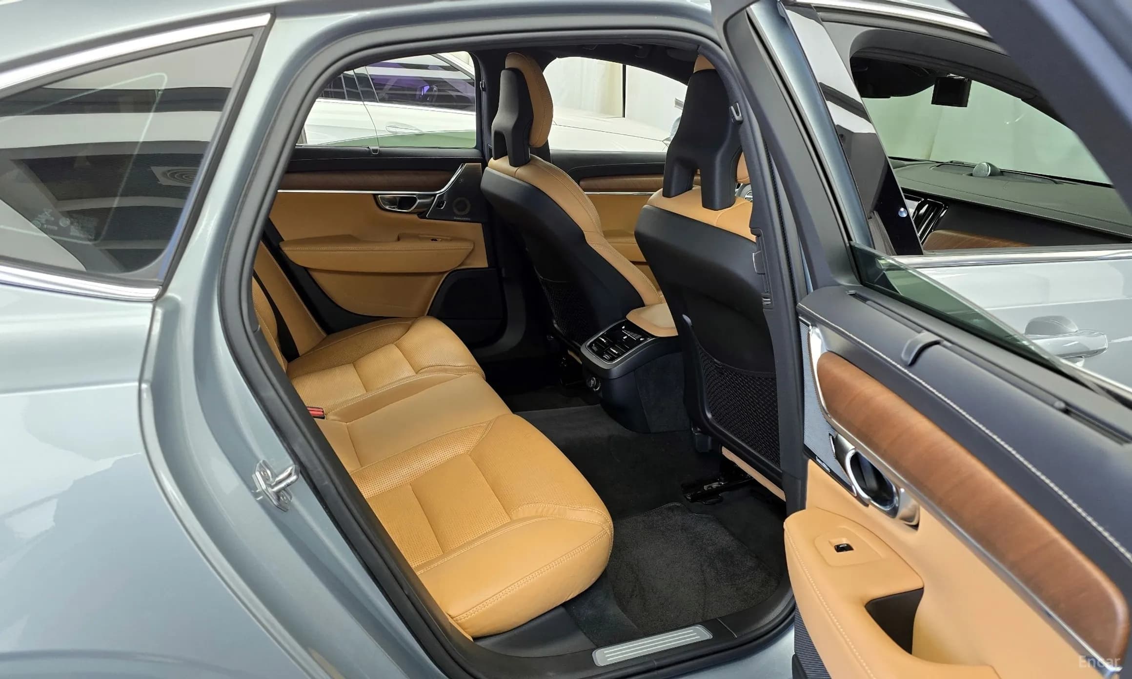 S90