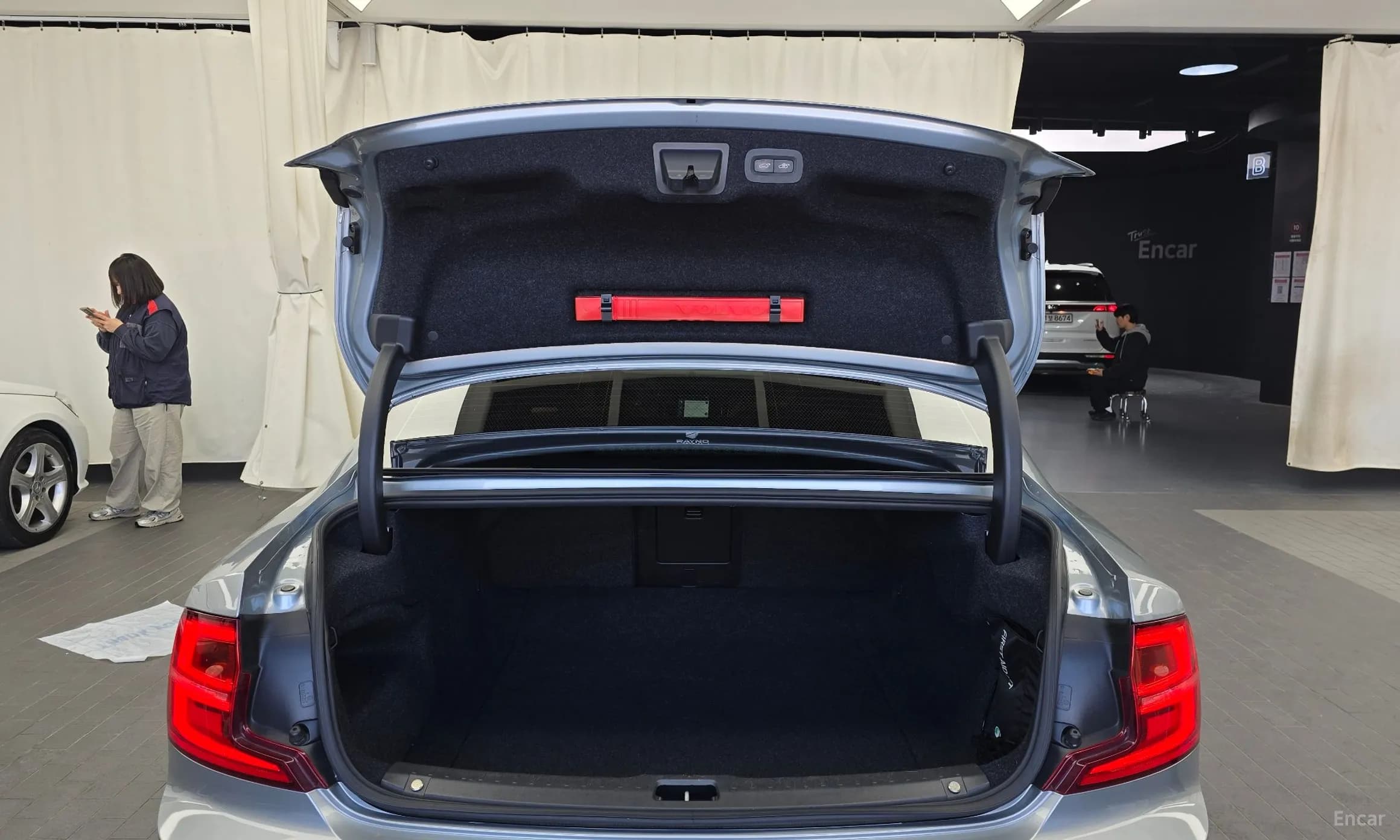 S90