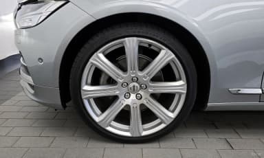 S90