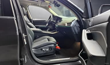 X5 (G05)