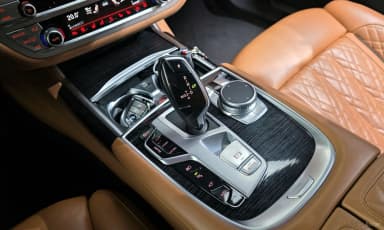 7 Series (G11)