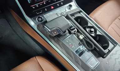 A6 (C8)