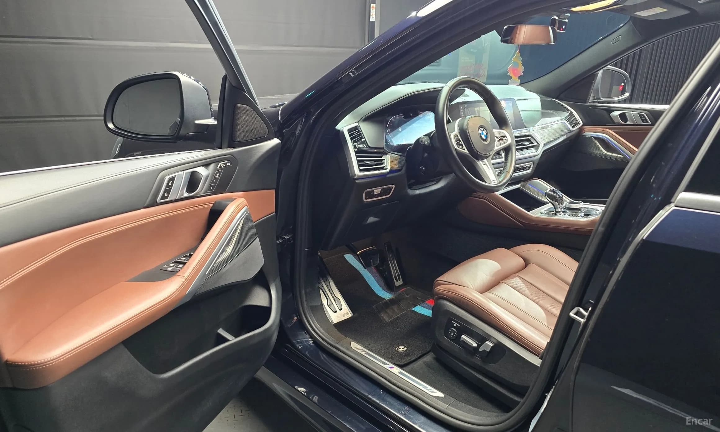 X6 (G06)