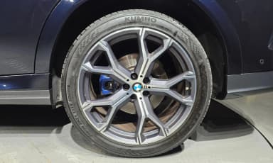 X6 (G06)