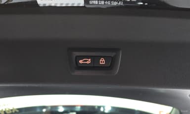 X3 (G01)