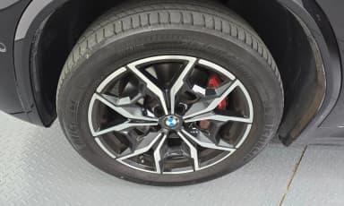 X3 (G01)