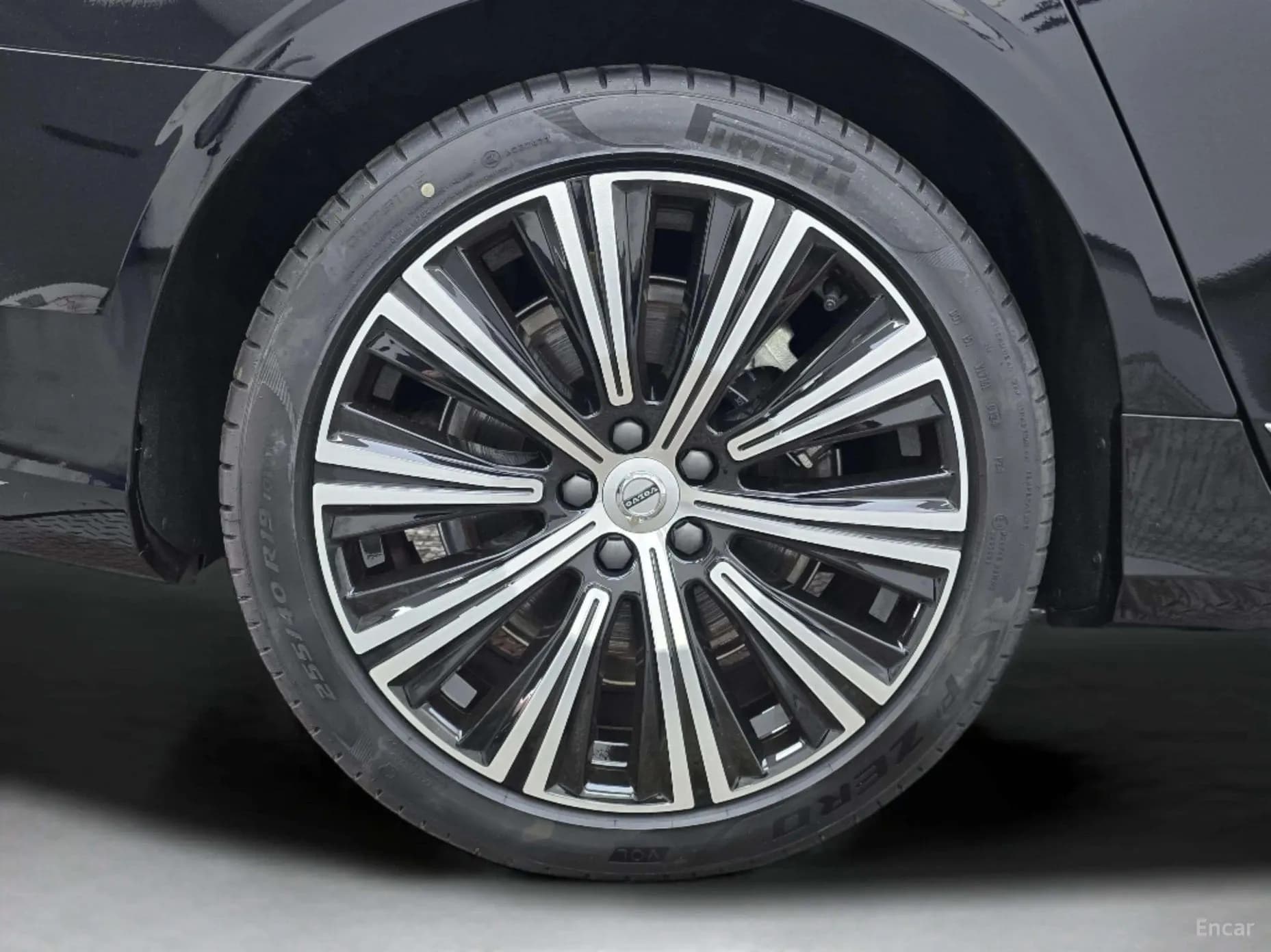 S90