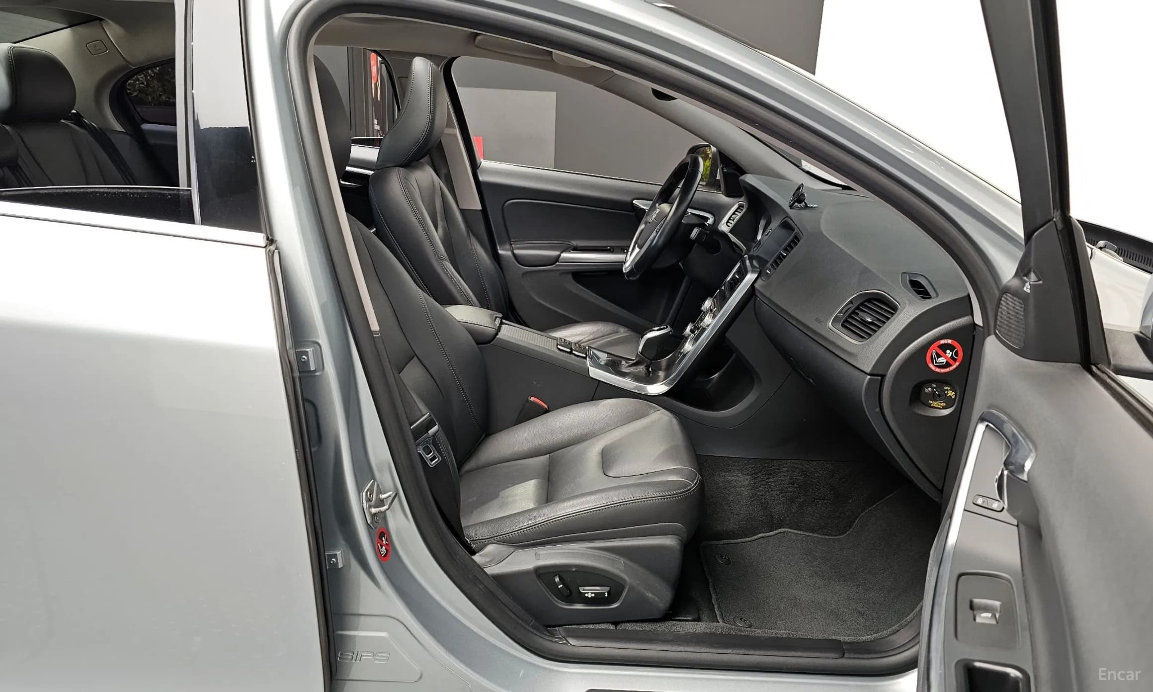 S60