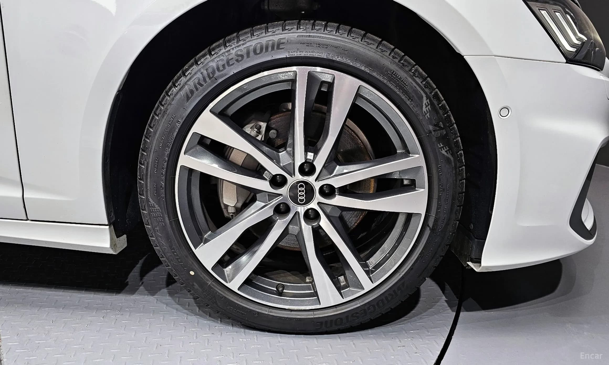A6 (C8)