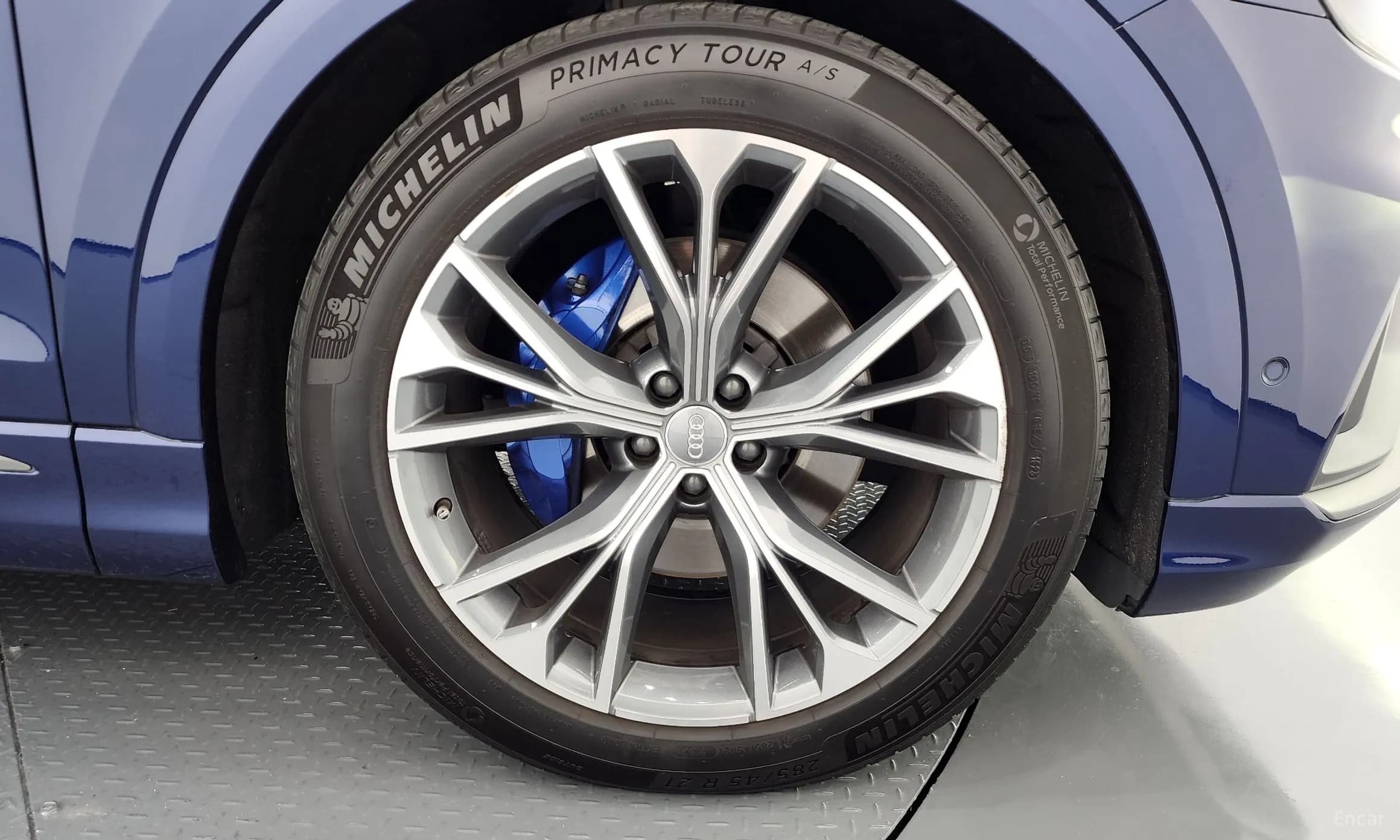 Q8 (4M)