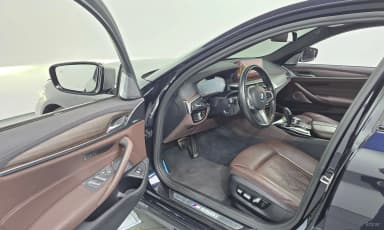5 Series (G30)