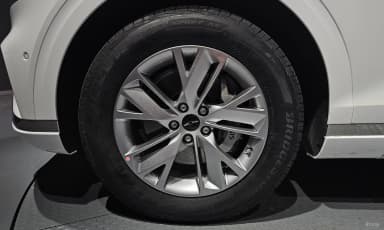 GV70