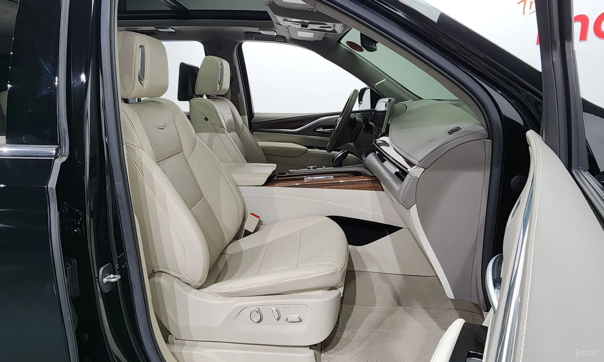 Escalade 5th Generation