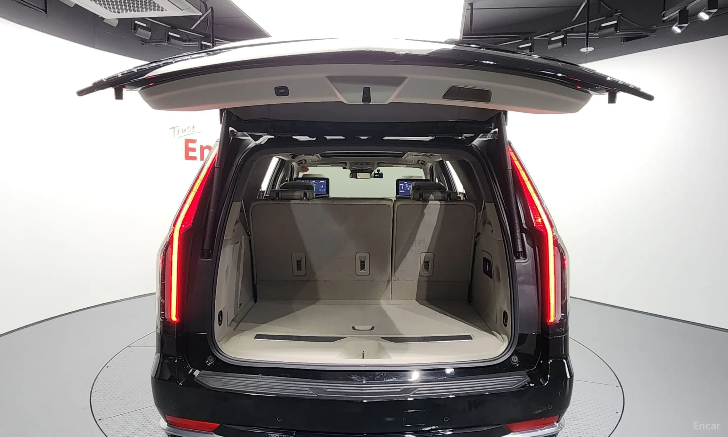 Escalade 5th Generation