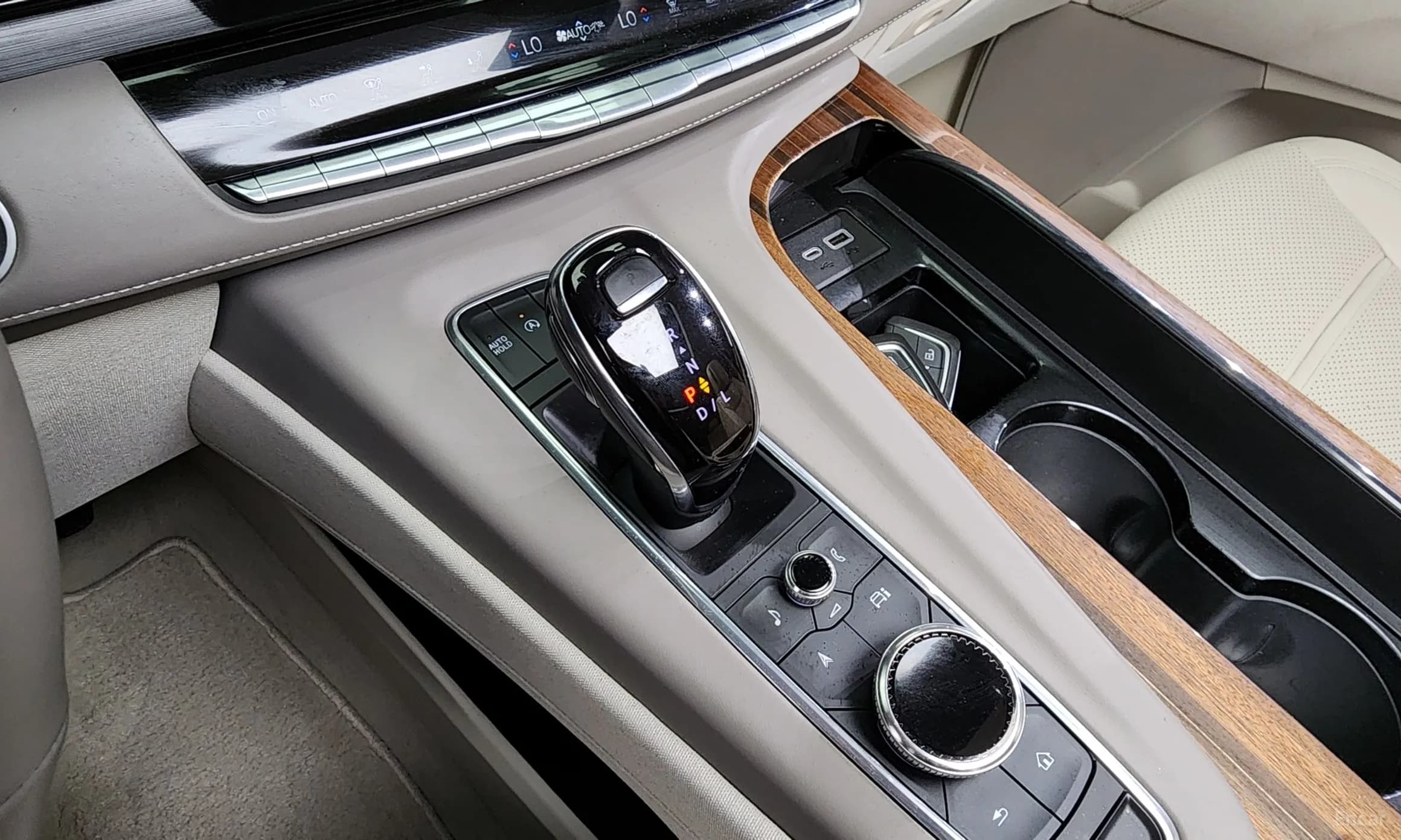 Escalade 5th Generation